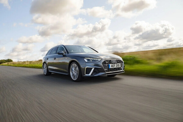 Audi A4 Avant 40 TFSI 4