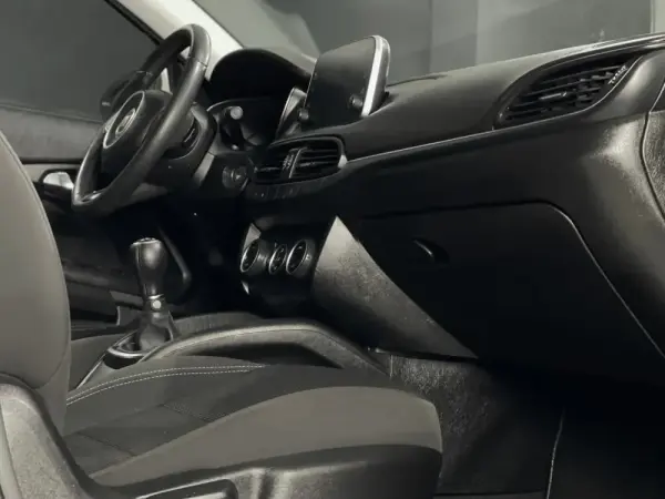 Fiat Tipo Station Wagon 1.3 M-Jet Lounge 4