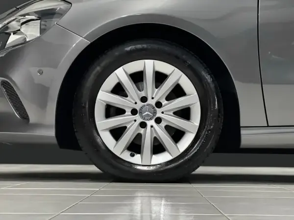 Mercedes-Benz A 140 D STYLE 12