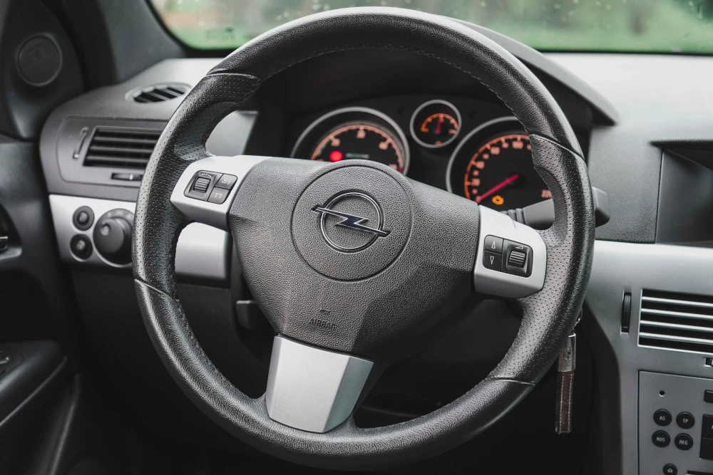 Opel Astra GTC 1.7 CDTi ecoFLEX 26