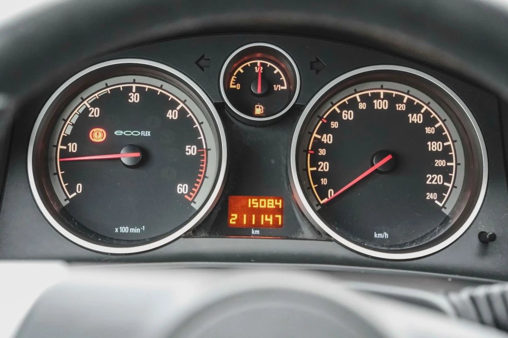 Opel Astra GTC 1.7 CDTi ecoFLEX 38