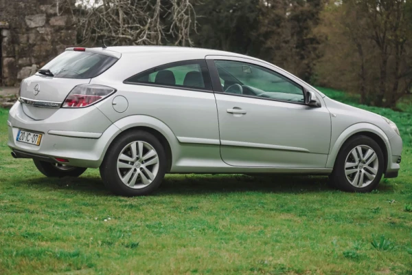 Opel Astra GTC 1.7 CDTi ecoFLEX 14